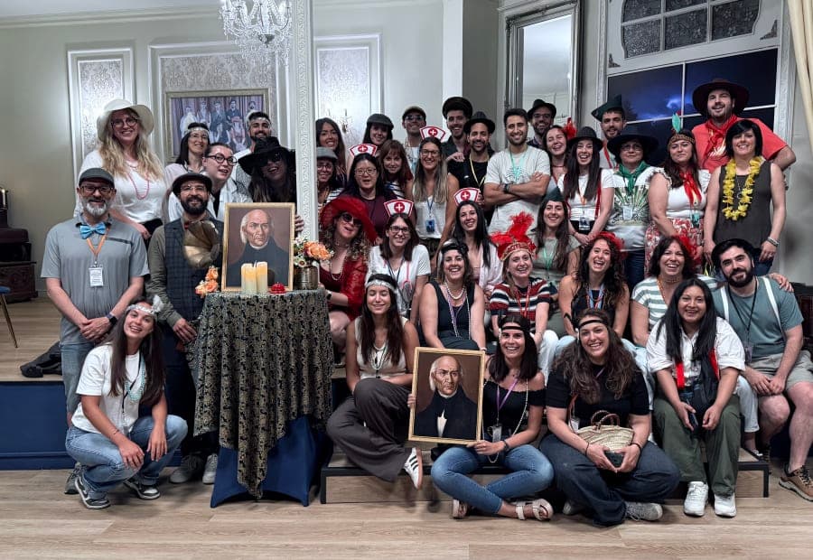 Corporate team group photo after solving the murder mystery at Poble Espanyol Barcelona